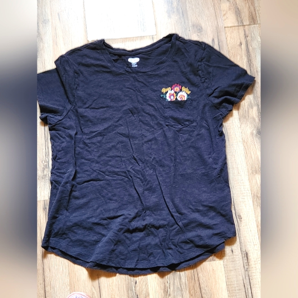 Old navy shirt